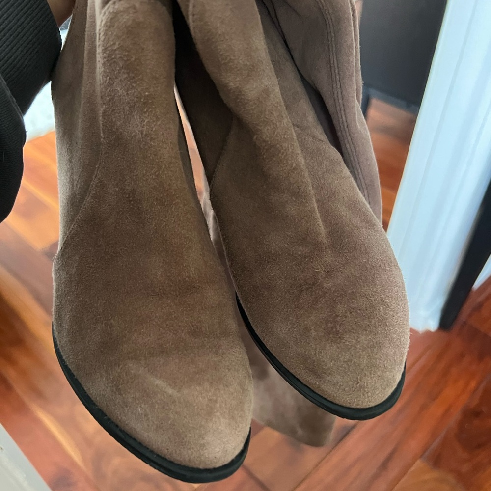 Stuart Weitzman Over-the-Knee Suede Boots in Taupe - Picture 5 of 7